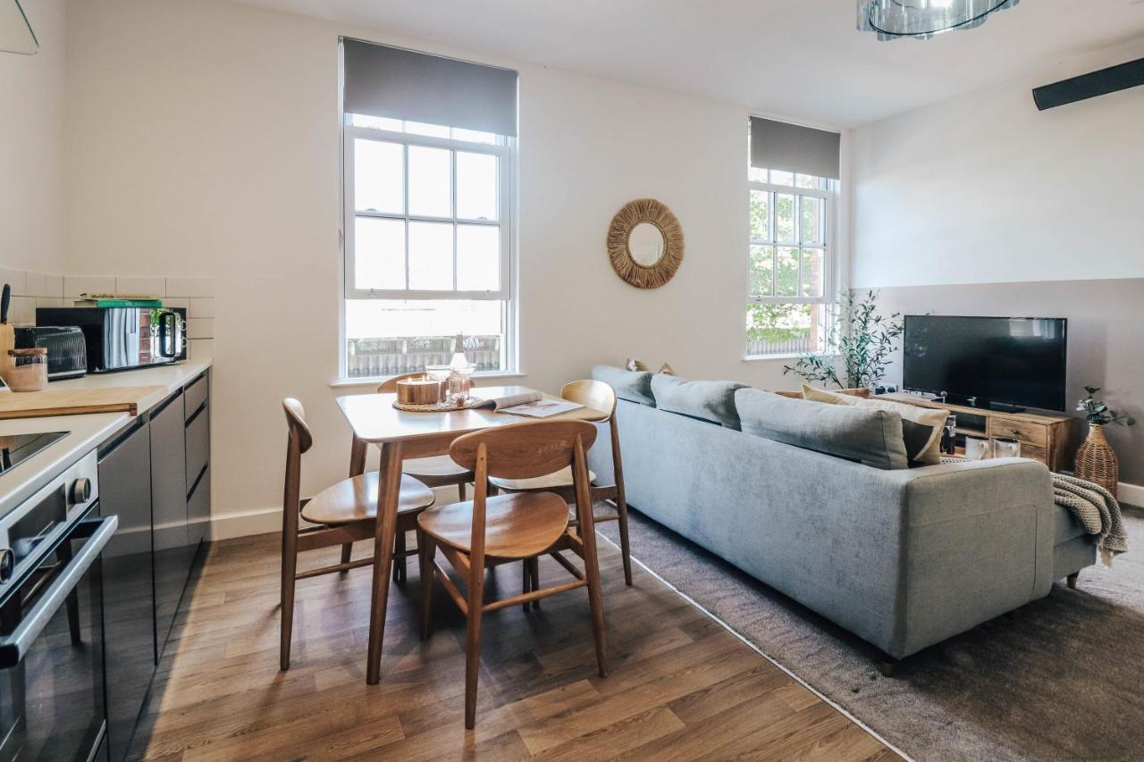 Principality View Apartment Two, By Solace Stays Cardiff Kültér fotó