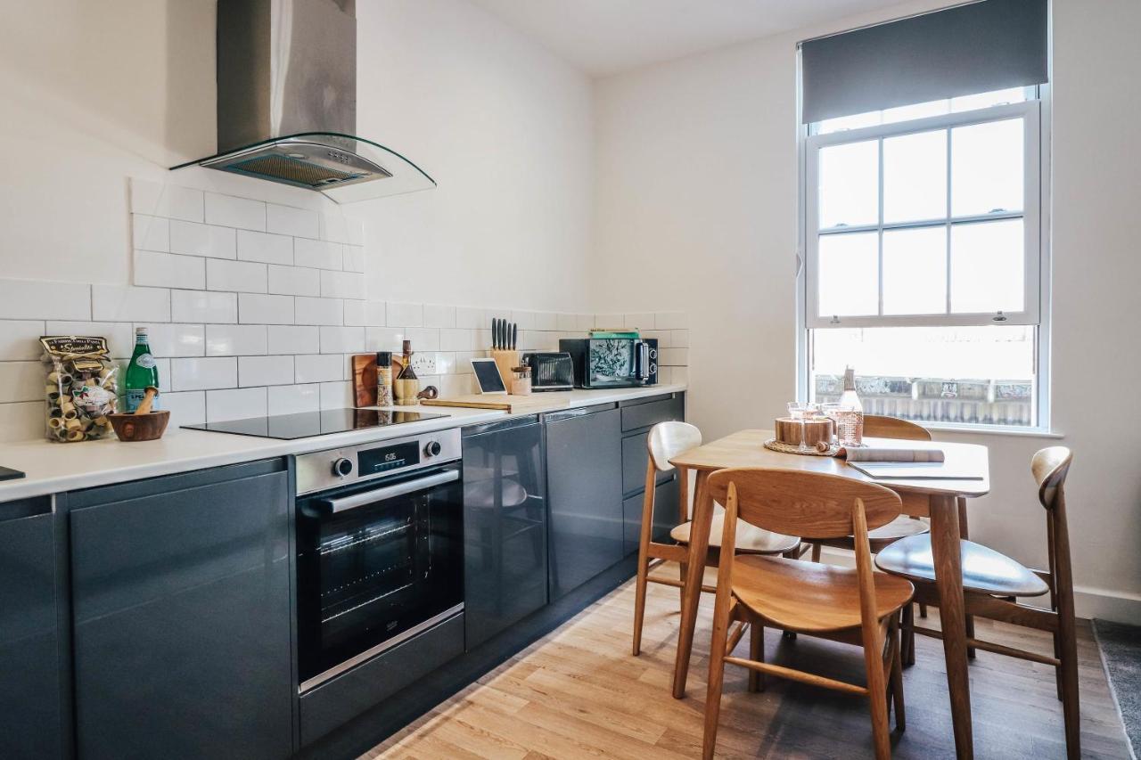 Principality View Apartment Two, By Solace Stays Cardiff Kültér fotó