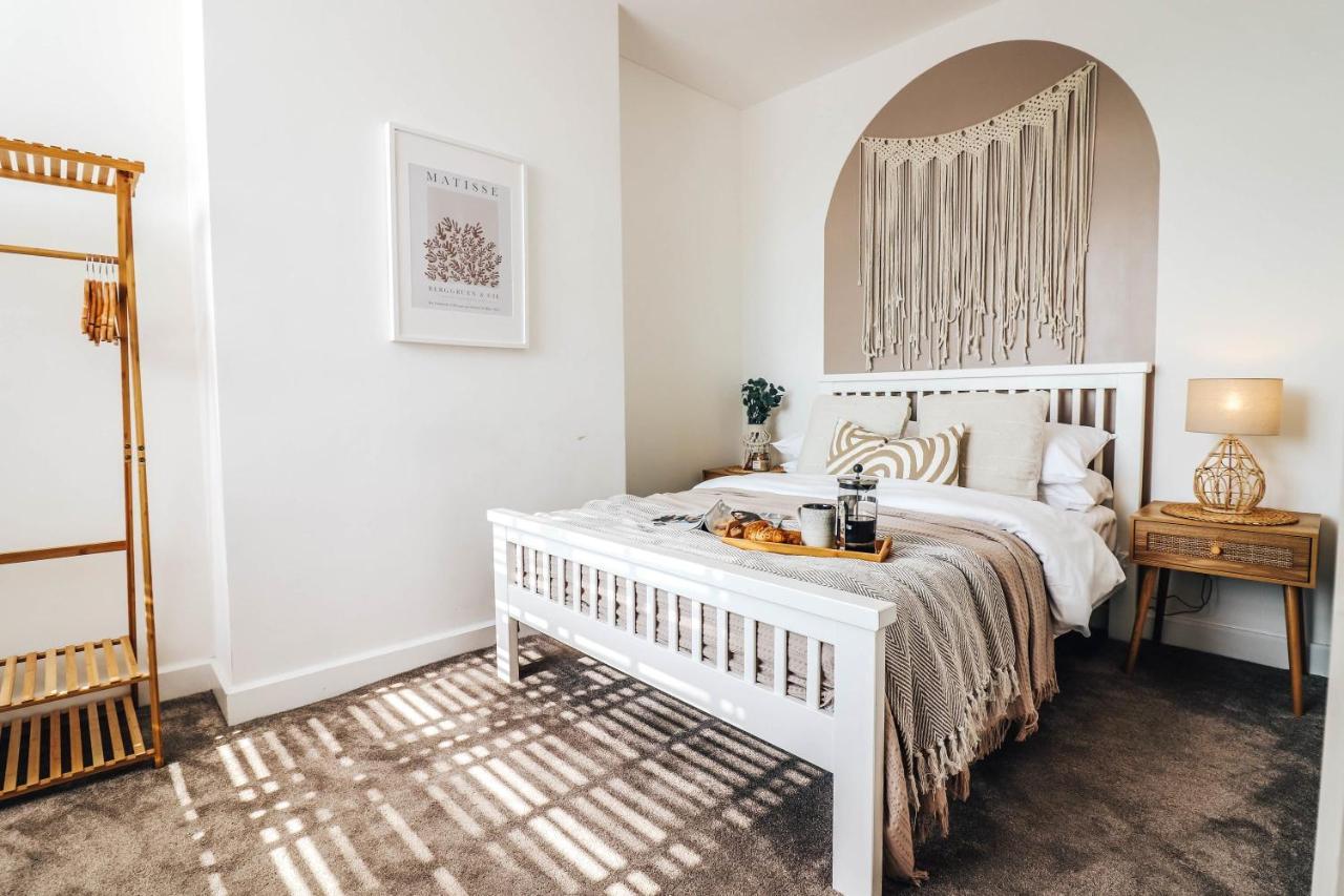 Principality View Apartment Two, By Solace Stays Cardiff Kültér fotó