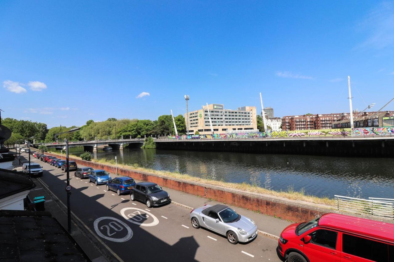 Principality View Apartment Two, By Solace Stays Cardiff Kültér fotó