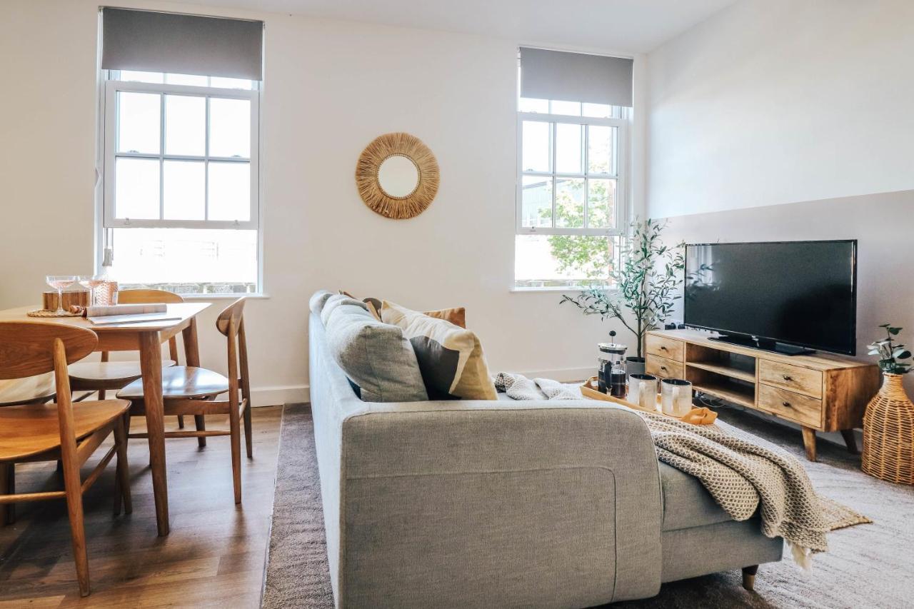 Principality View Apartment Two, By Solace Stays Cardiff Kültér fotó
