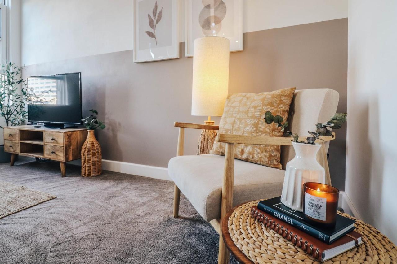 Principality View Apartment Two, By Solace Stays Cardiff Kültér fotó